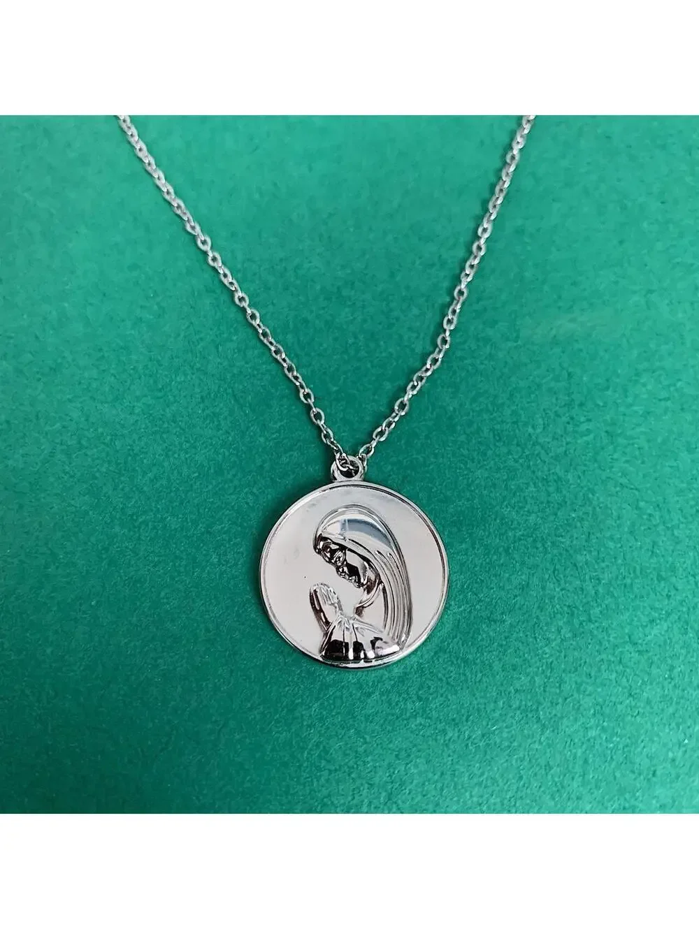 N/A #silvernecklace #y2k #streetwear
